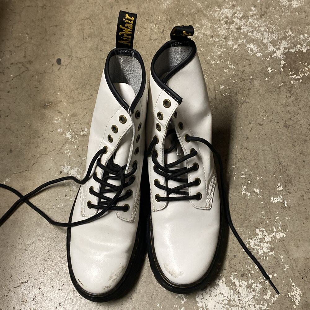 Doc Dr Martens Womens Size 6 Zavala White Patent Leather
